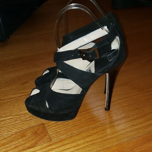 Ron Donovan Heels  - Picture 4 of 9